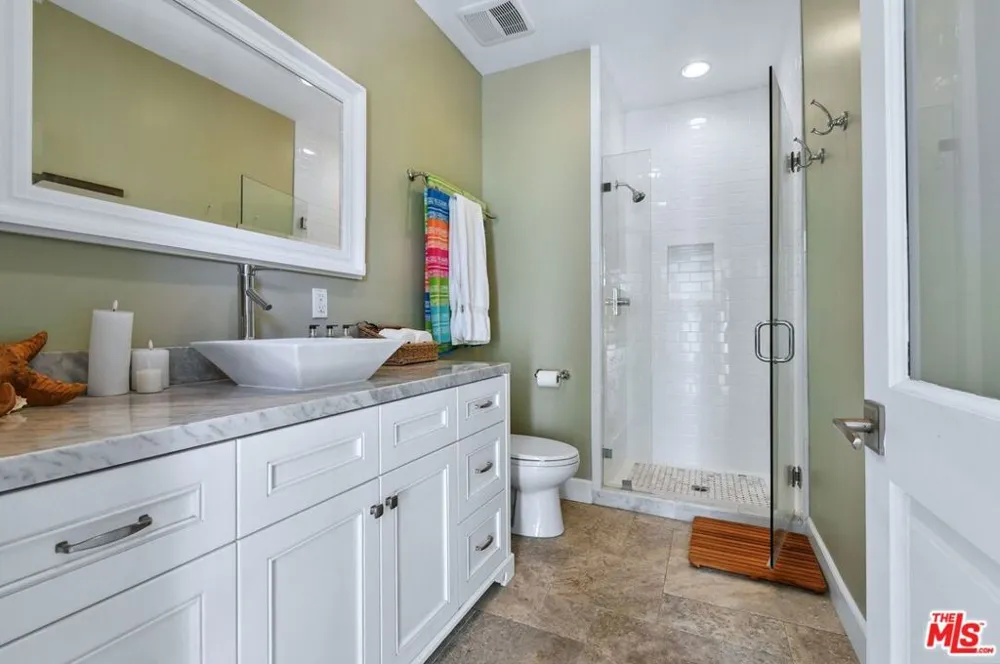3177 Hutton Drive Beverly Hills, CA 90210