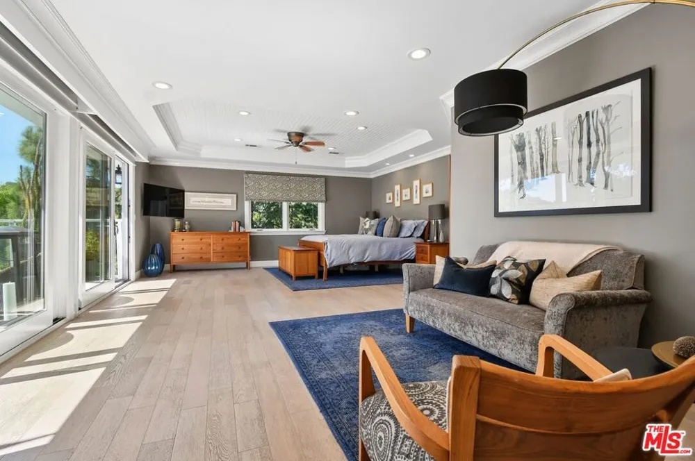 3177 Hutton Drive Beverly Hills, CA 90210