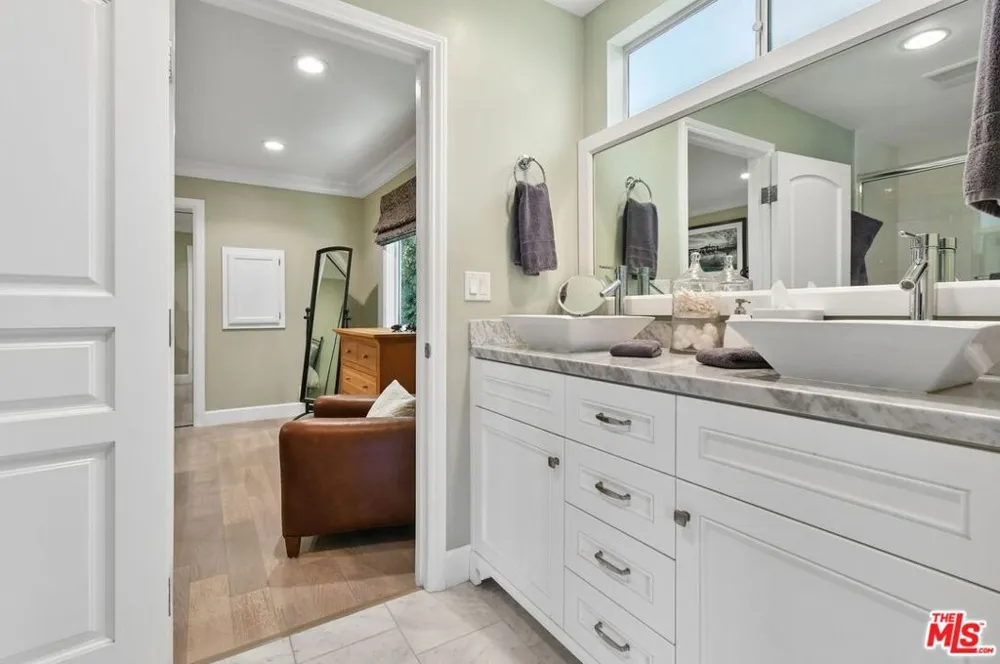 3177 Hutton Drive Beverly Hills, CA 90210