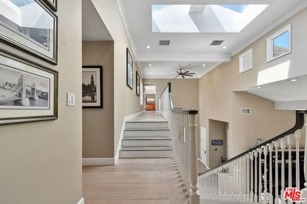 3177 Hutton Drive Beverly Hills, CA 90210