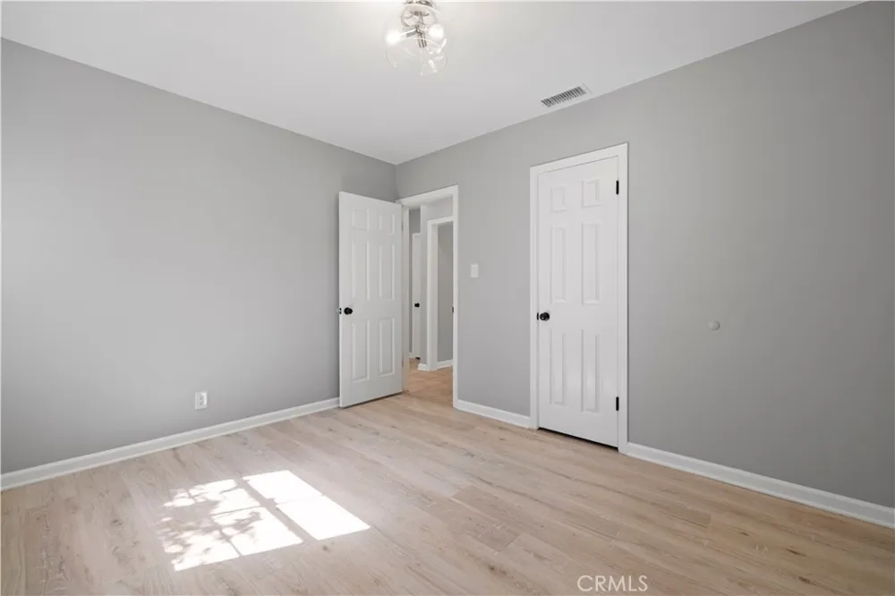 18276 Rosita Tarzana, CA 91356