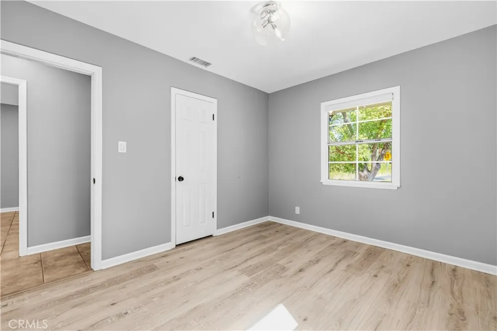 18276 Rosita Tarzana, CA 91356