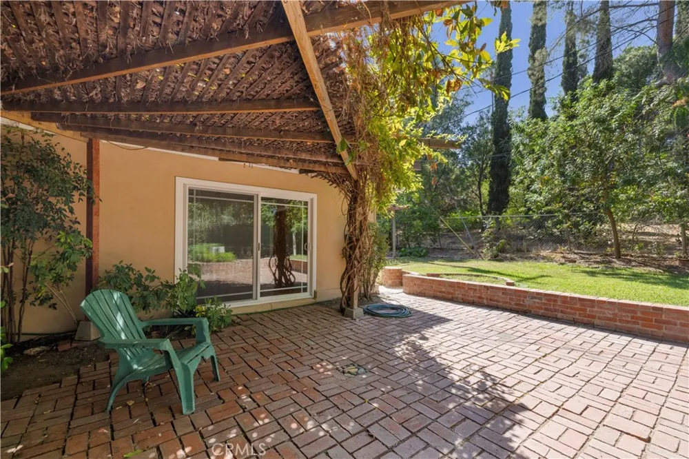 18276 Rosita Tarzana, CA 91356
