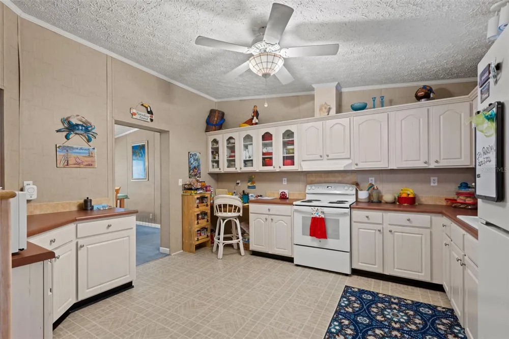 1411 SE STATE ROAD 121 Morriston, FL 32668