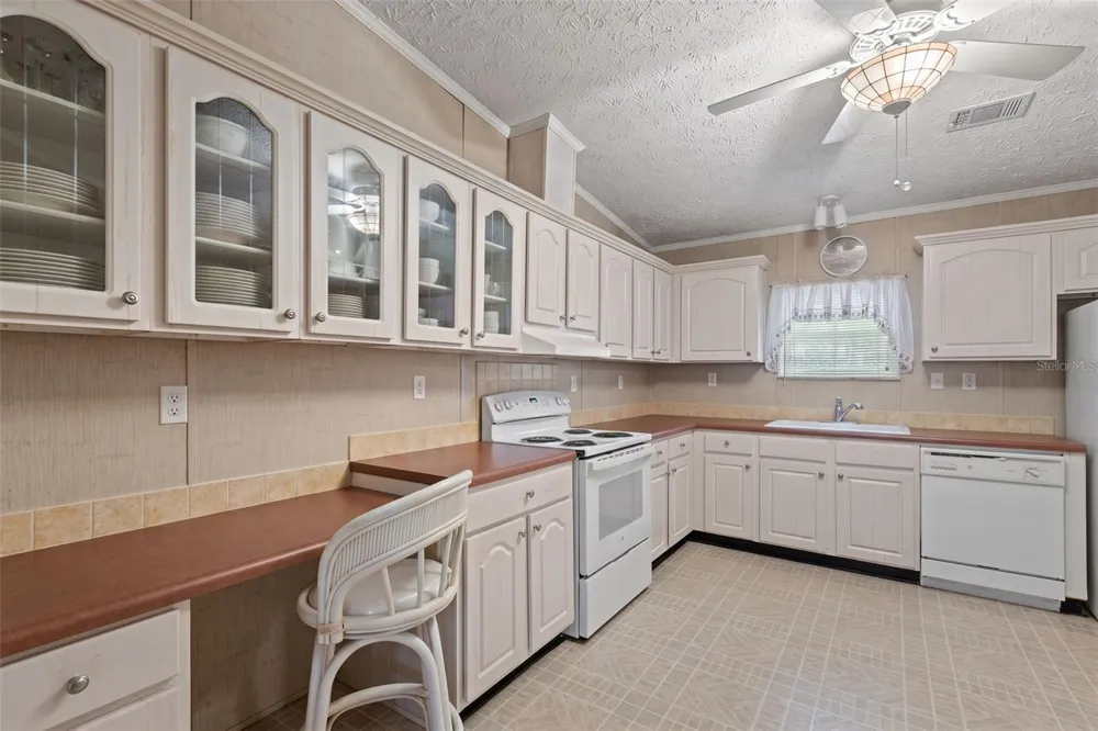 1411 SE STATE ROAD 121 Morriston, FL 32668