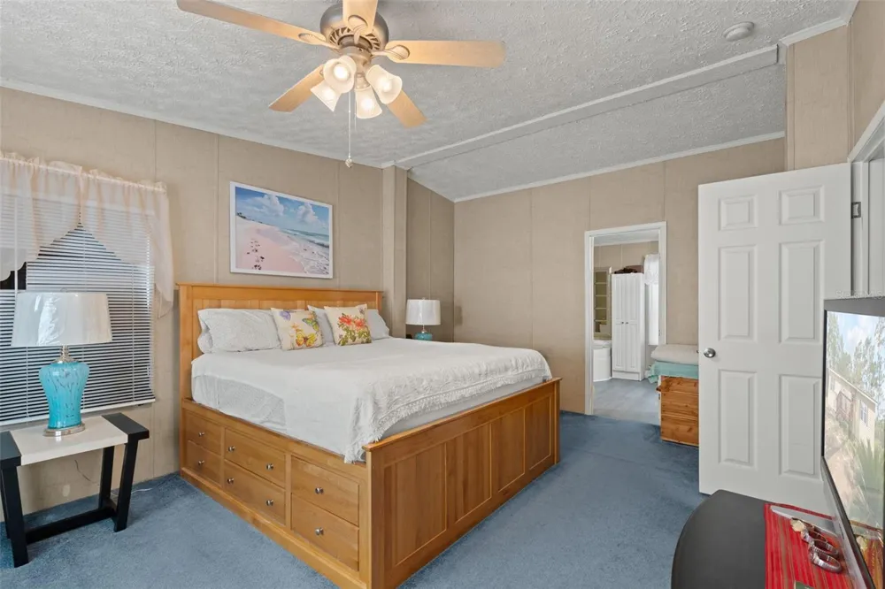 1411 SE STATE ROAD 121 Morriston, FL 32668