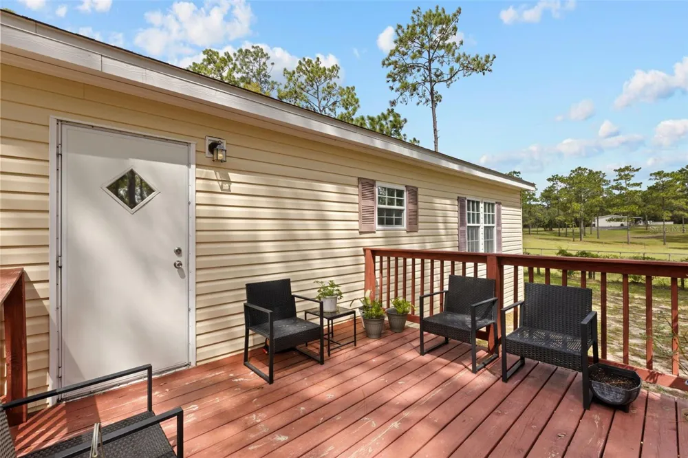 1411 SE STATE ROAD 121 Morriston, FL 32668