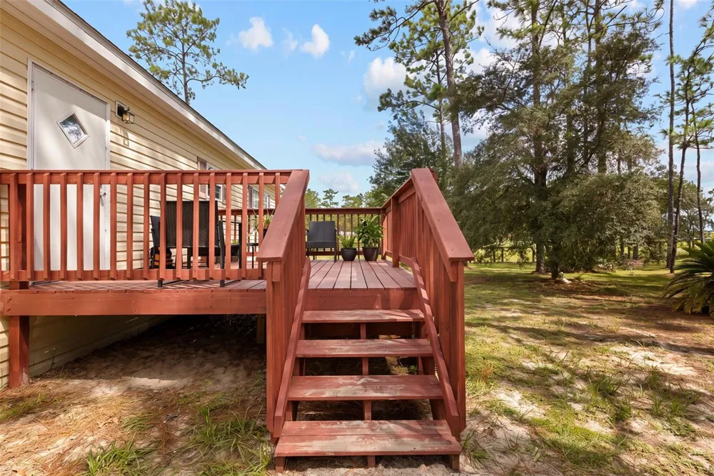 1411 SE STATE ROAD 121 Morriston, FL 32668