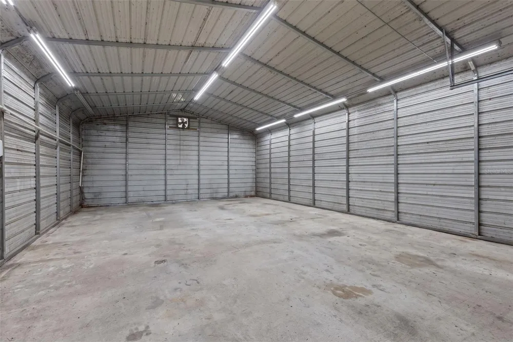 1411 SE STATE ROAD 121 Morriston, FL 32668