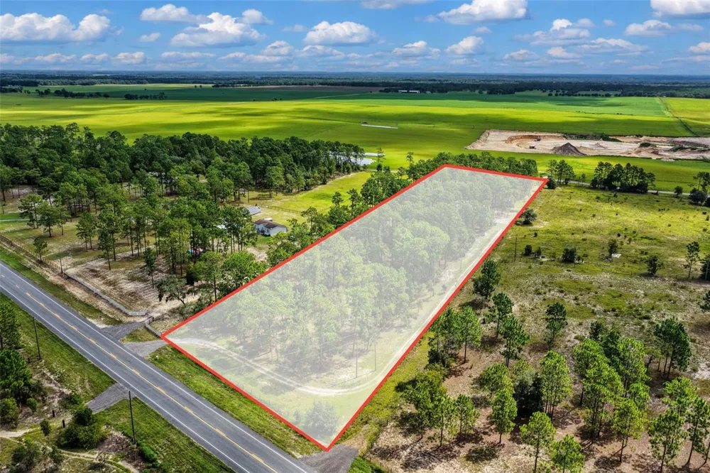 1411 SE STATE ROAD 121 Morriston, FL 32668