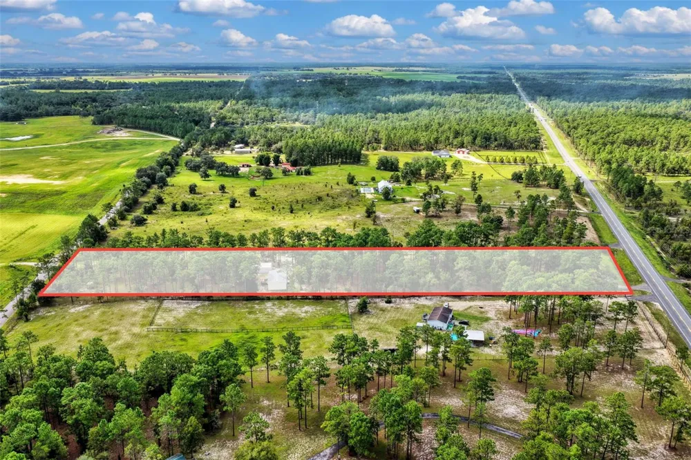 1411 SE STATE ROAD 121 Morriston, FL 32668