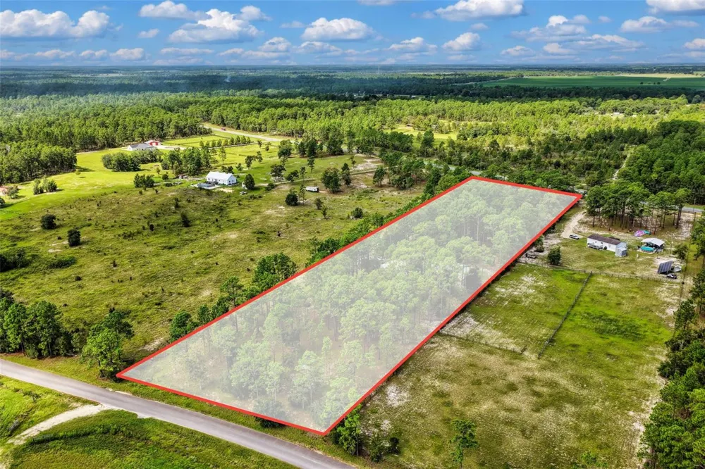 1411 SE STATE ROAD 121 Morriston, FL 32668