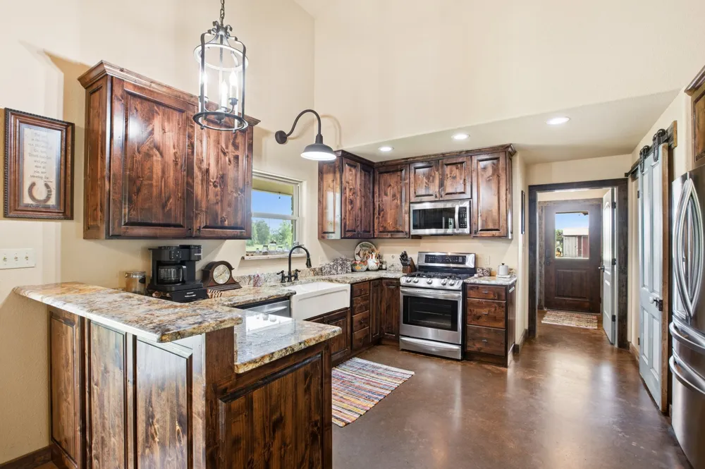 7835 Berger Rd Schulenburg, TX 78956