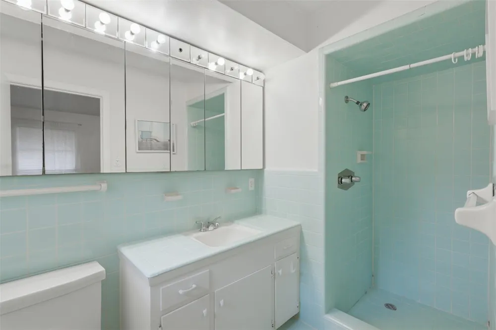5206 Carew Street Houston, TX 77096