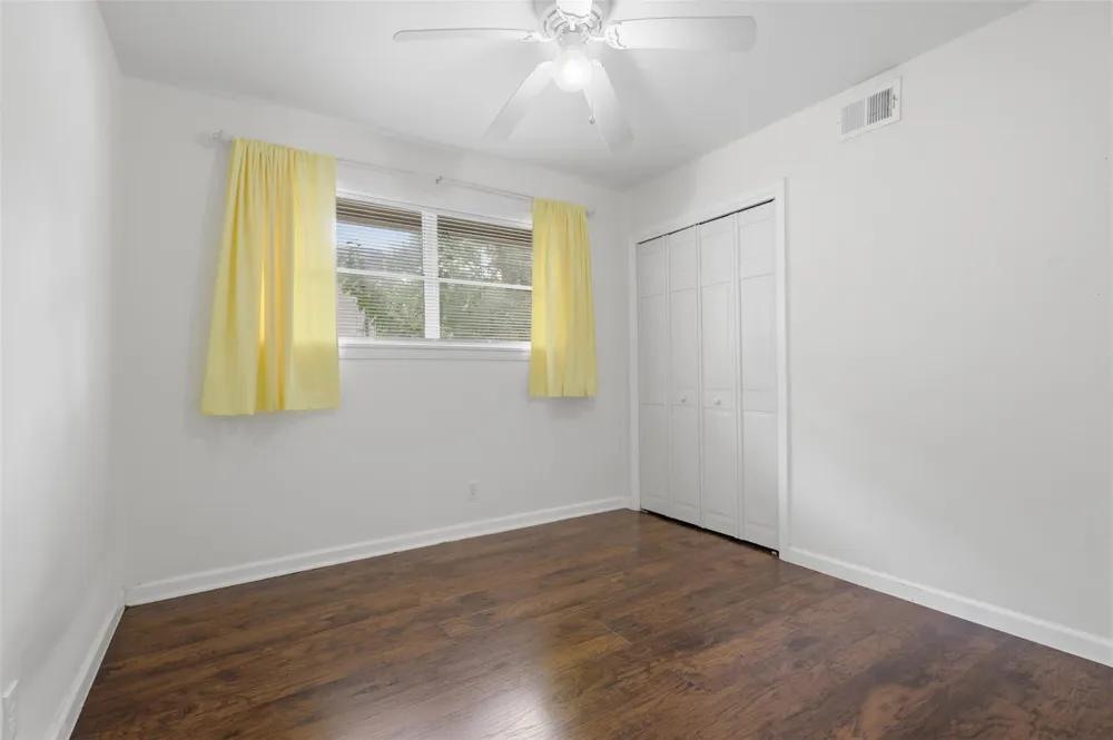 5206 Carew Street Houston, TX 77096