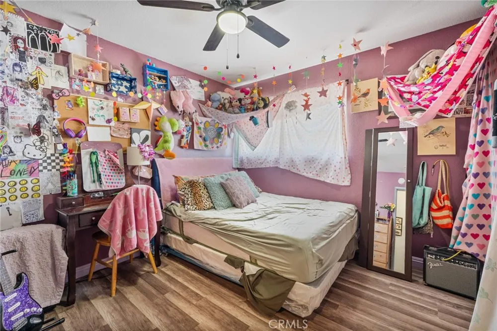 16371 Adelia Hesperia, CA 92345