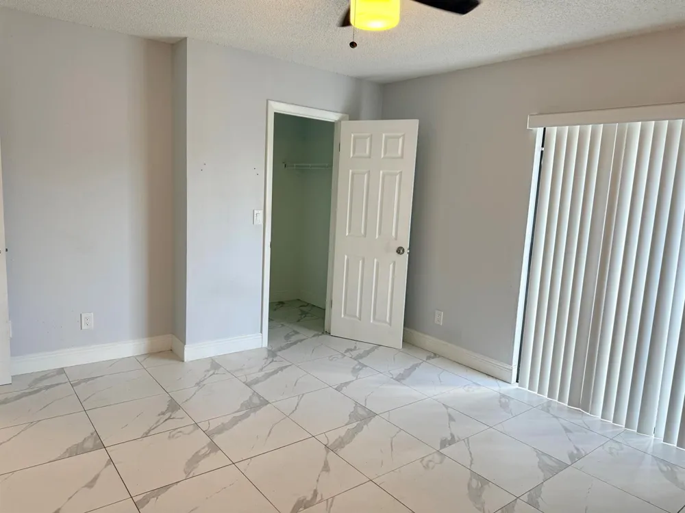 1104 RIVERSIDE DRIVE 