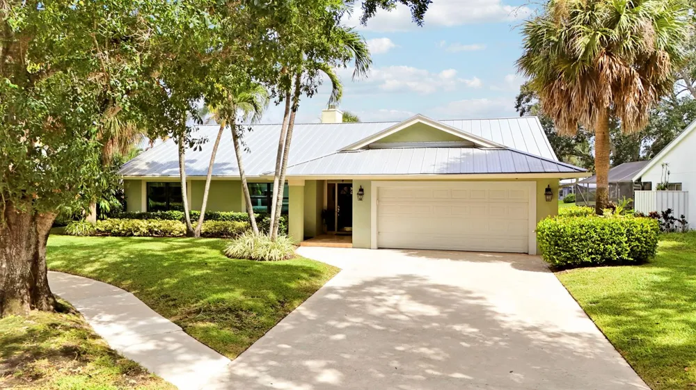 6577 WOODLOCH COURT Jupiter, FL 33458
