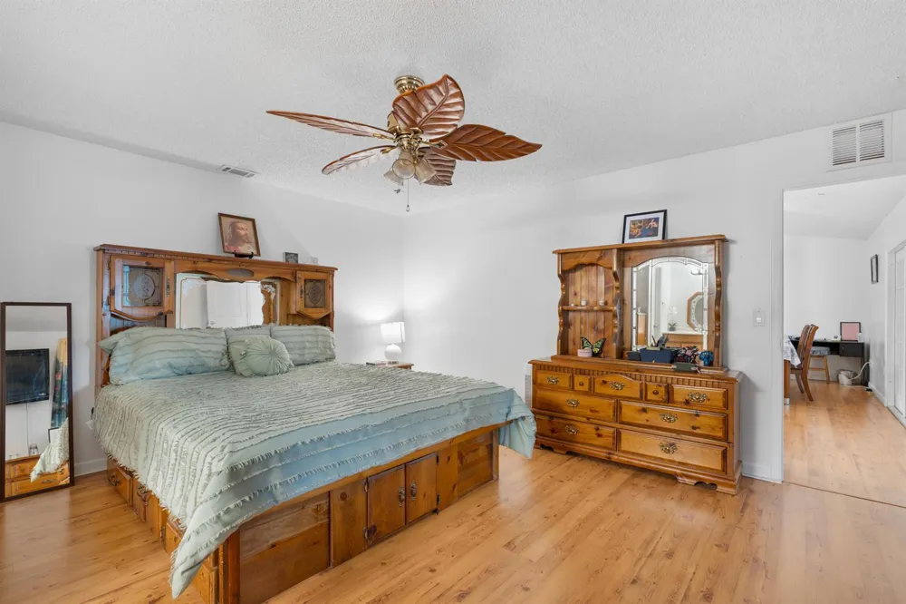 565 SW CHERRYHILL ROAD Port St. Lucie, FL 34953