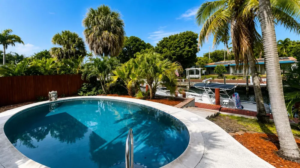 2041 SW 23RD AVENUE Fort Lauderdale, FL 33312