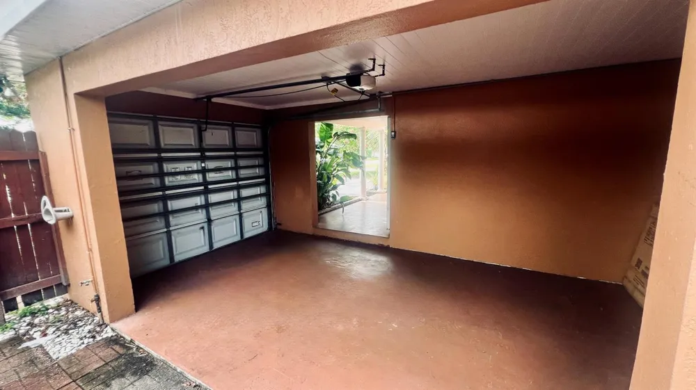 2041 SW 23RD AVENUE Fort Lauderdale, FL 33312