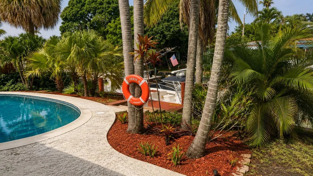 2041 SW 23RD AVENUE Fort Lauderdale, FL 33312