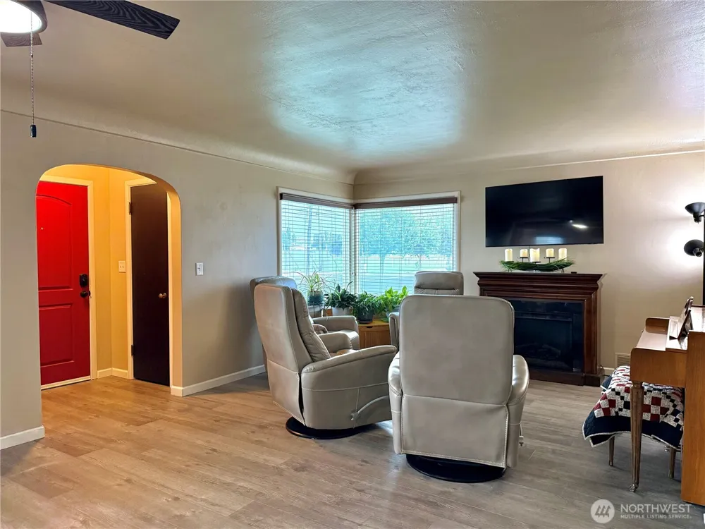 210 W 4th Avenue Odessa, WA 99159