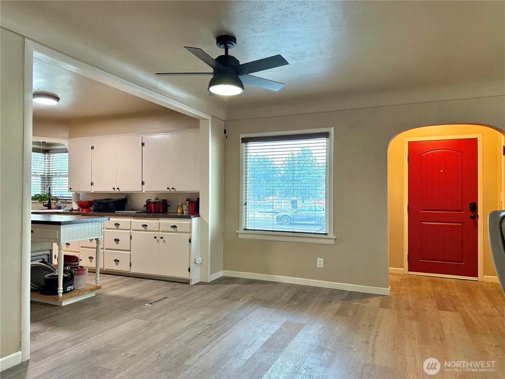 210 W 4th Avenue Odessa, WA 99159