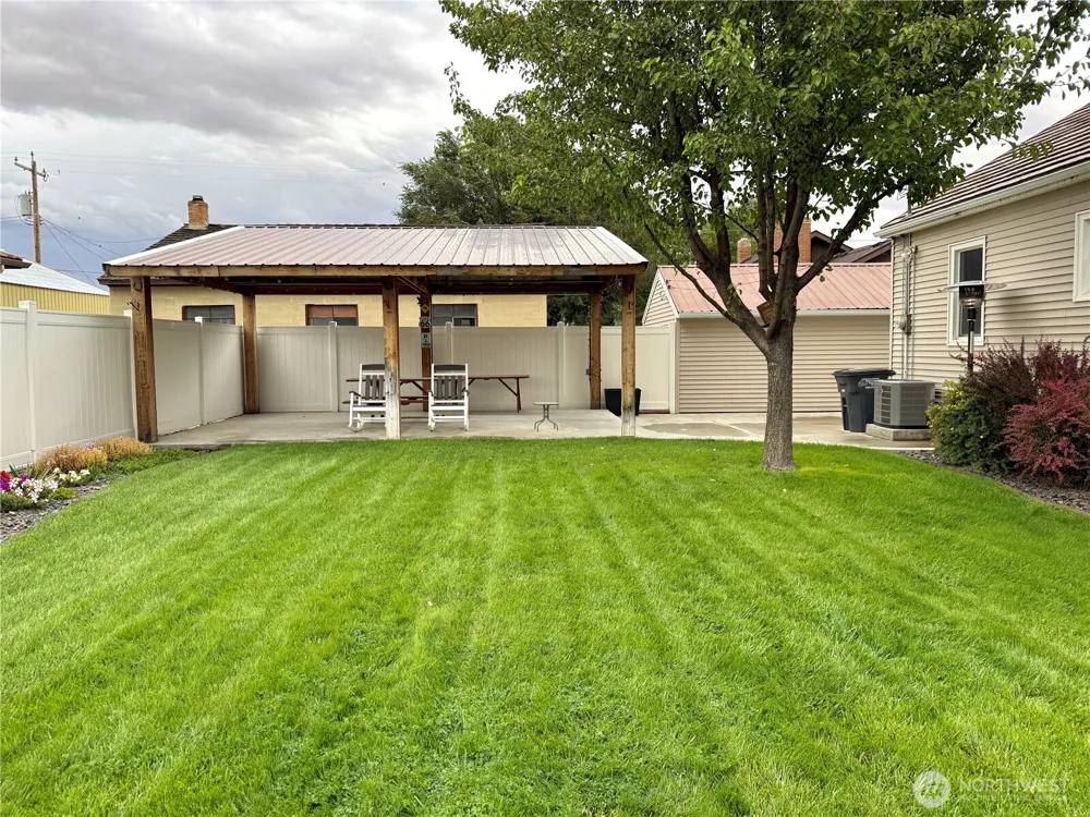210 W 4th Avenue Odessa, WA 99159