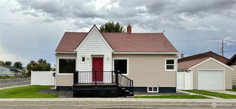 210 W 4th Avenue