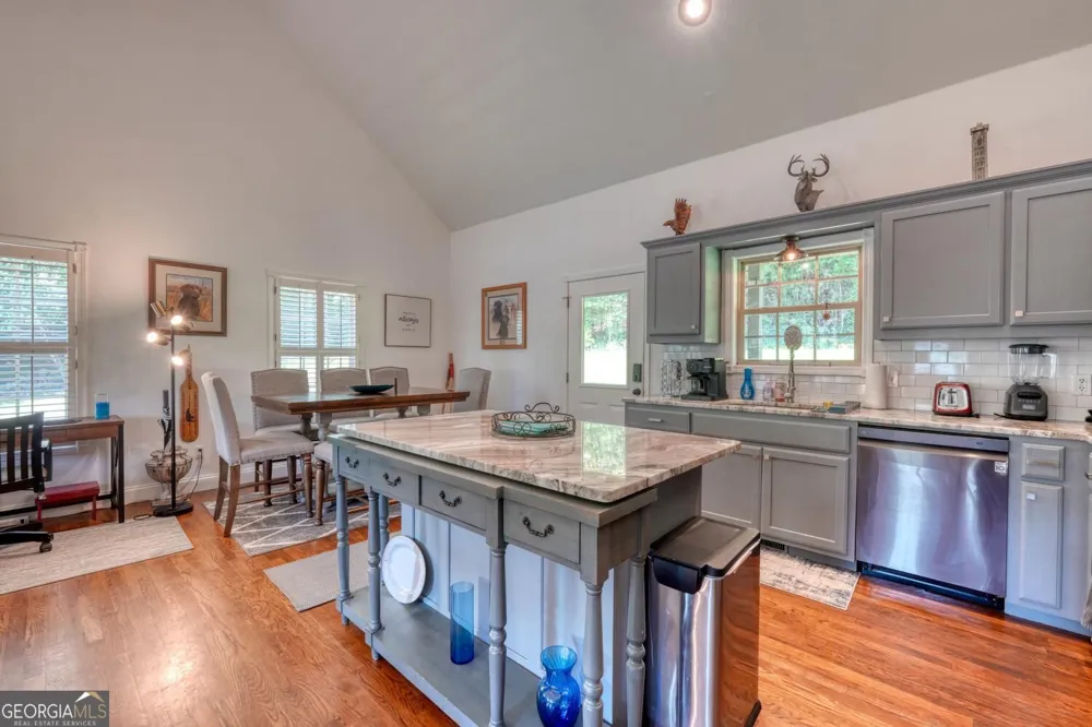 1100 Rova WAY Hiawassee, GA 30546