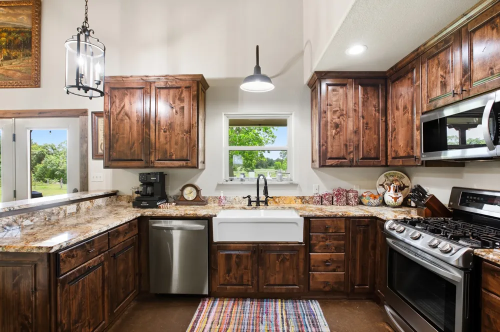 Berger Road Schulenburg, TX 78956