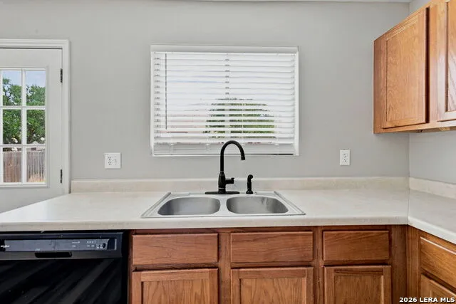 3627 Crimson Star San Antonio, TX 78261
