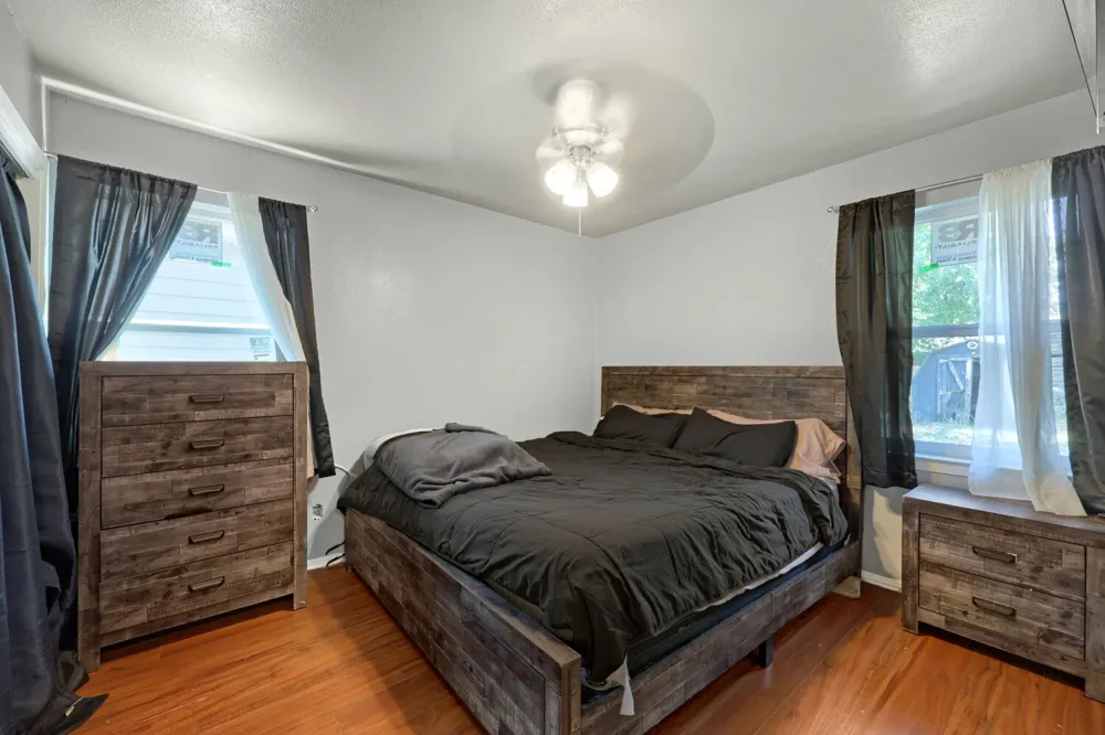 2305 Arcady Lane Lancaster, TX 75134