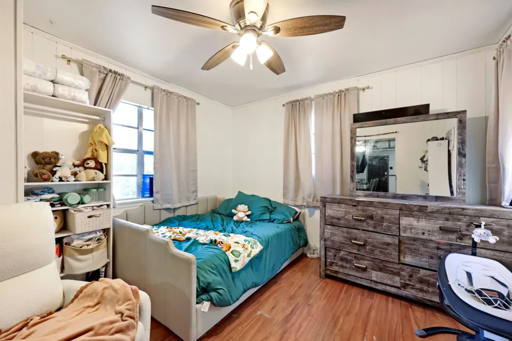 2305 Arcady Lane Lancaster, TX 75134