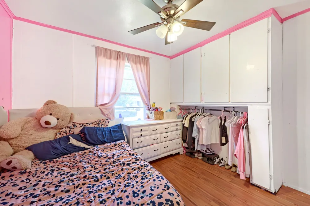 2305 Arcady Lane Lancaster, TX 75134