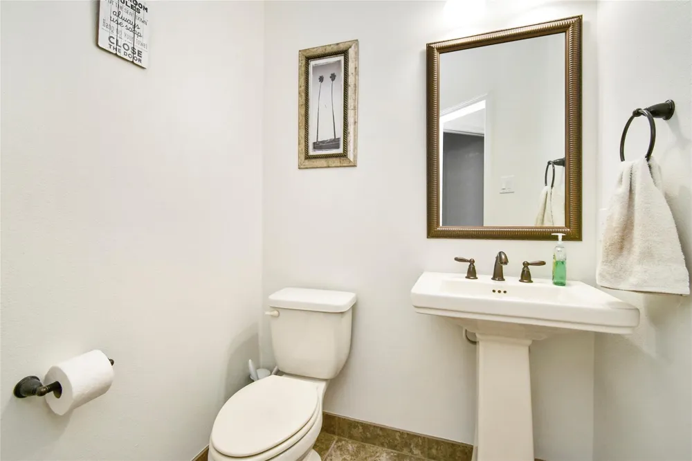 14 S Estherwood Place The Woodlands, TX 77354