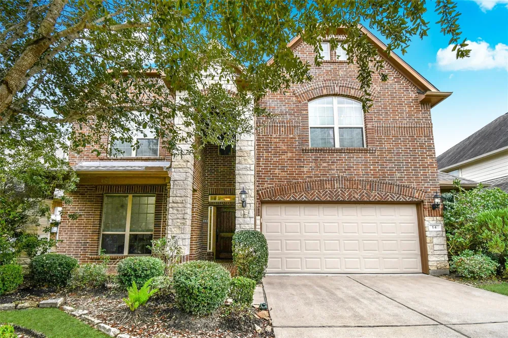 14 S Estherwood Place The Woodlands, TX 77354