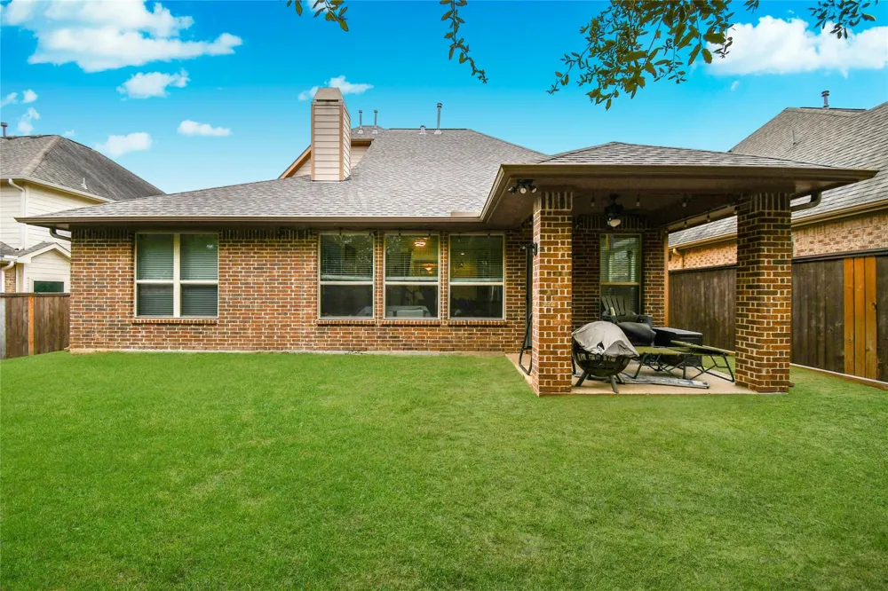 14 S Estherwood Place The Woodlands, TX 77354