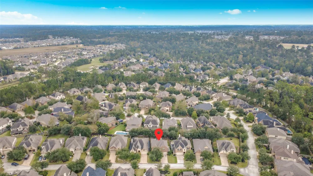 14 S Estherwood Place The Woodlands, TX 77354
