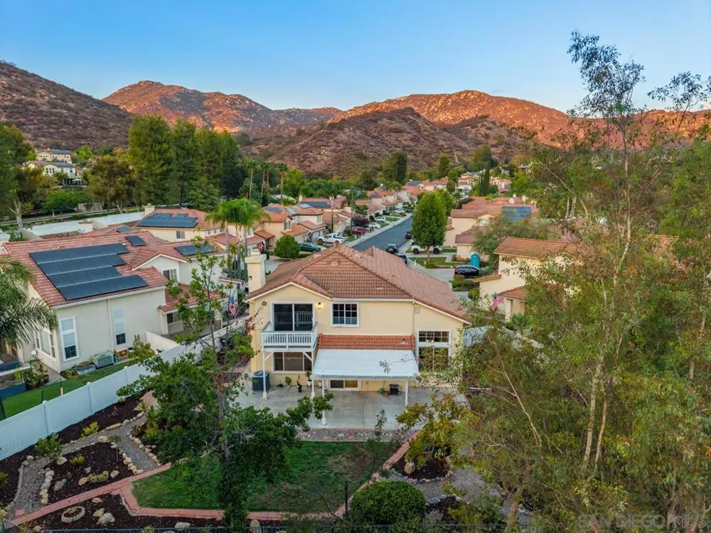 2201 Orange Grove Place Escondido, CA 92027