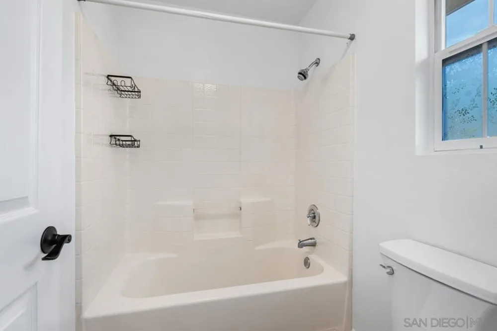 2201 Orange Grove Place Escondido, CA 92027