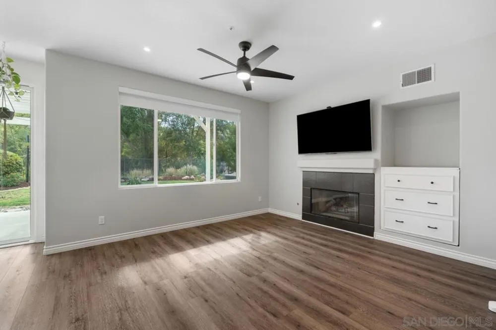 2201 Orange Grove Place Escondido, CA 92027