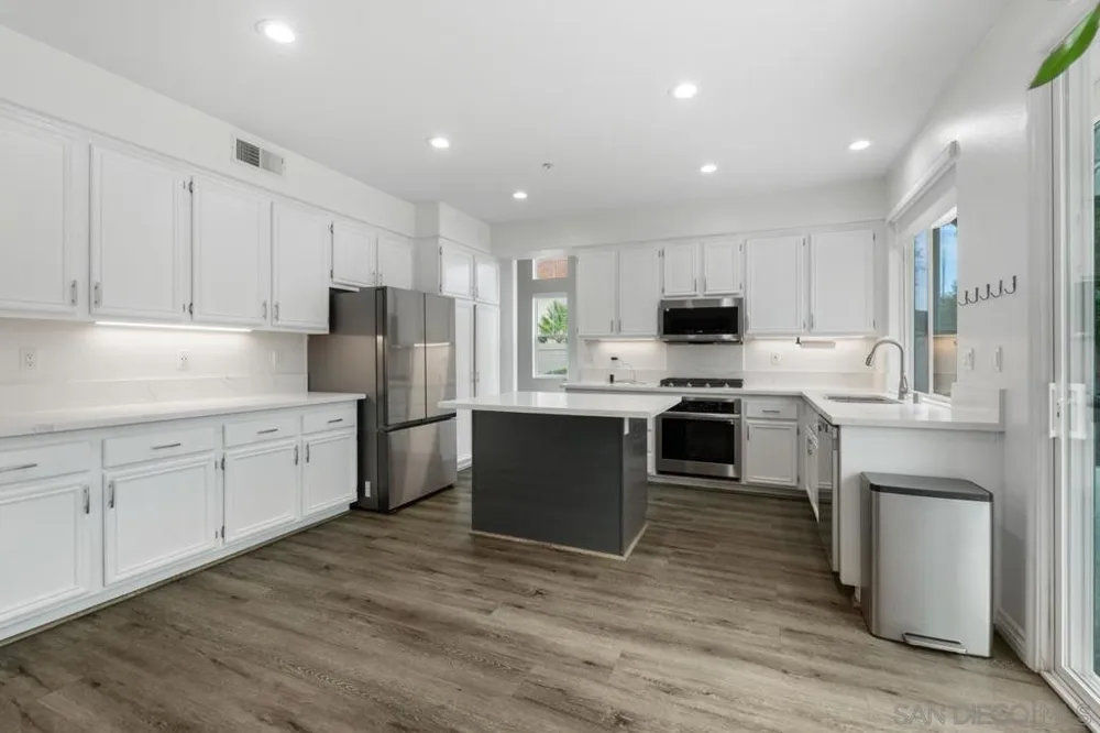 2201 Orange Grove Place Escondido, CA 92027