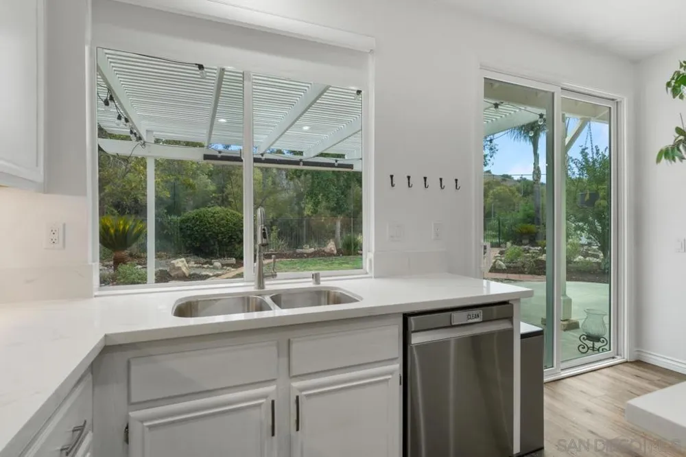 2201 Orange Grove Place Escondido, CA 92027