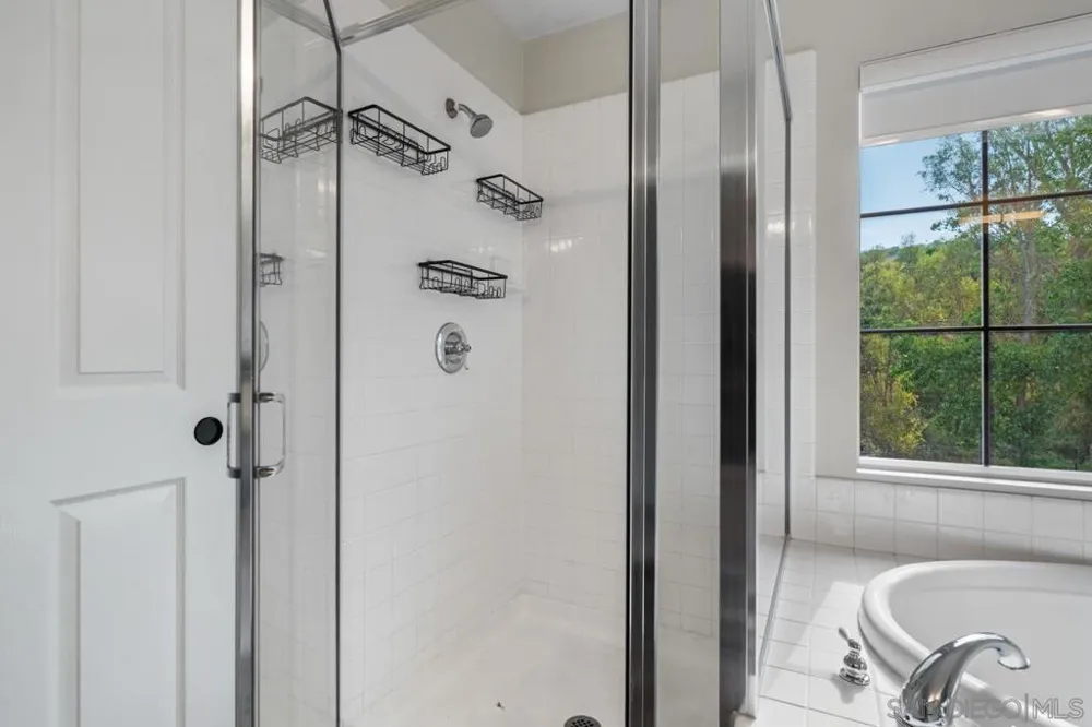 2201 Orange Grove Place Escondido, CA 92027