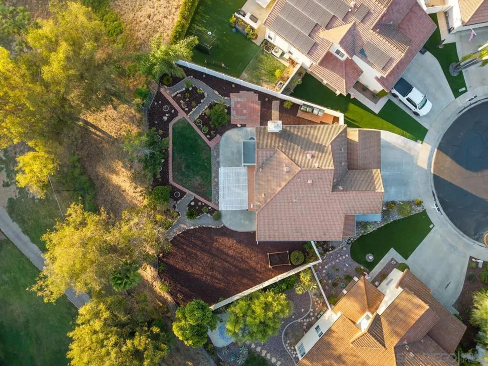 2201 Orange Grove Place Escondido, CA 92027