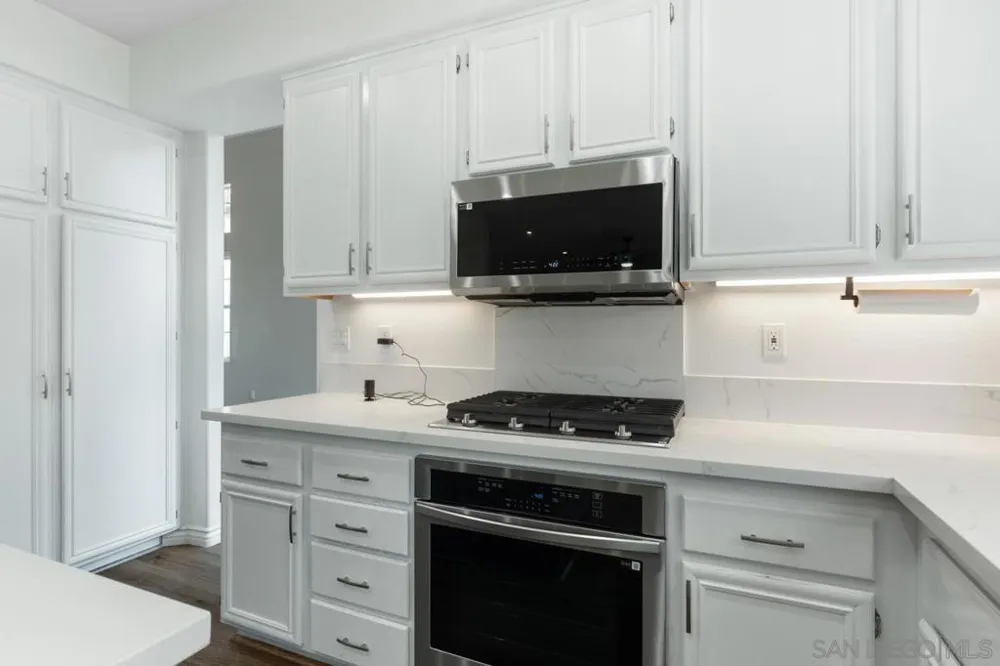 2201 Orange Grove Place Escondido, CA 92027