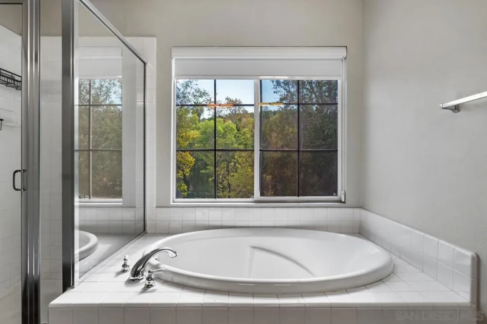 2201 Orange Grove Place Escondido, CA 92027