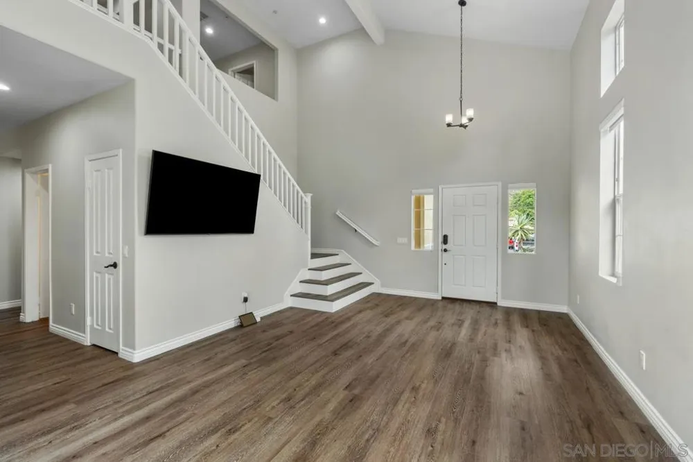 2201 Orange Grove Place Escondido, CA 92027